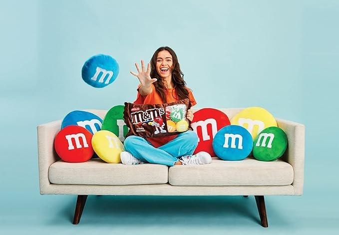 194-m-m-s-pillow-sets-8.jpg M&M’S® Pillow Sets